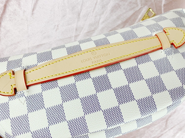 ルイヴィトンバッグ素材ディテール